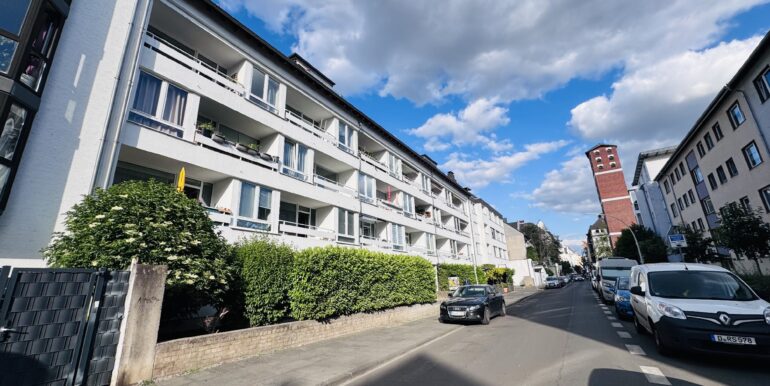 Straßenansicht