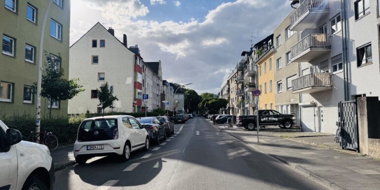 Straßenansicht