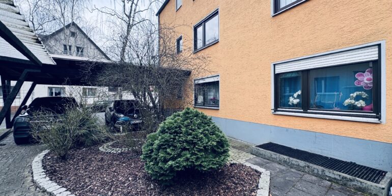 Außenbereich und Carport
