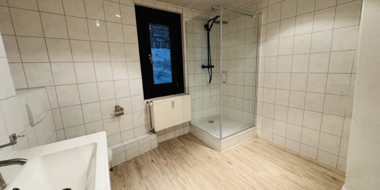 Bad 1 Wohnung
