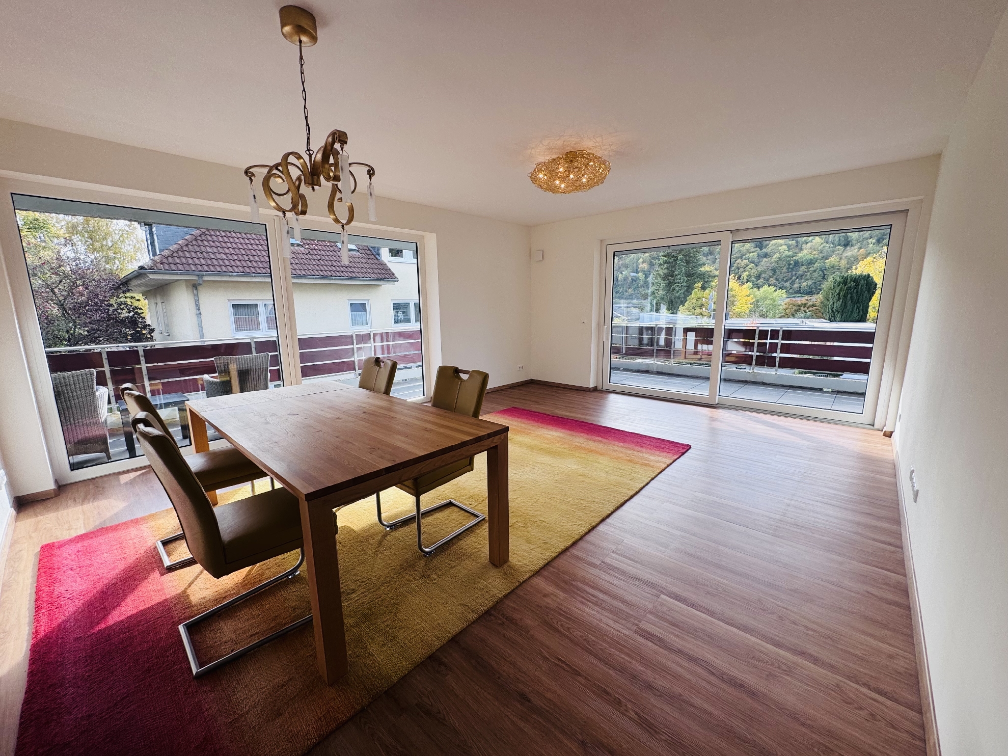 Exklusiv wohnen in Unkel  Stilvoll sanierte Eigentumswohnung mit Tiefgarage und Balkon in Rheinlage!