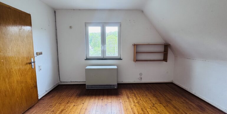 Zimmer 1 OG
