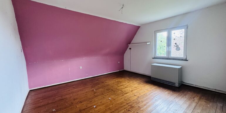 Zimmer 2 OG