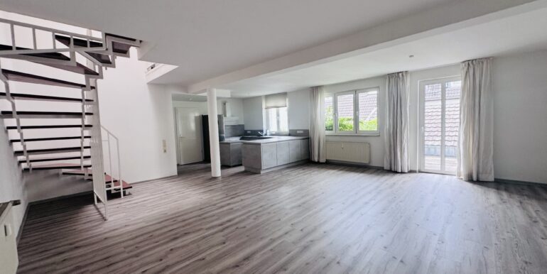 Wohnzimmer und Küche