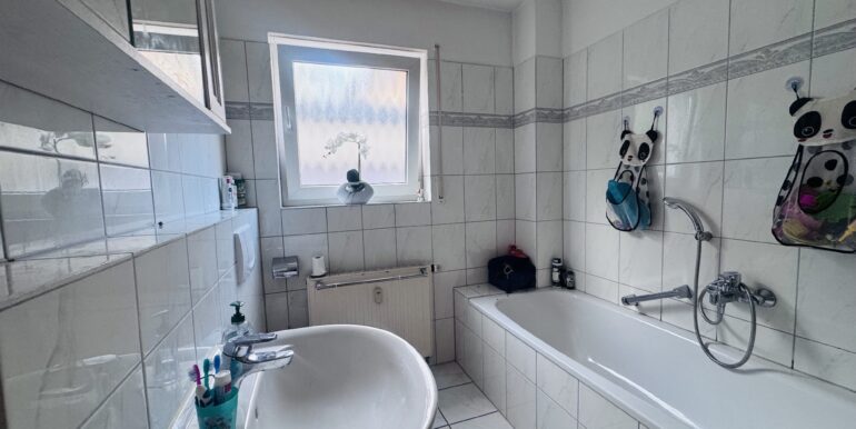 Badezimmer EG