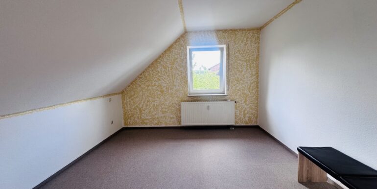 Zimmer 2 OG